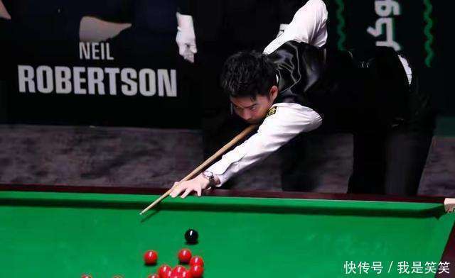 现出色, style, text 现出色, style, text