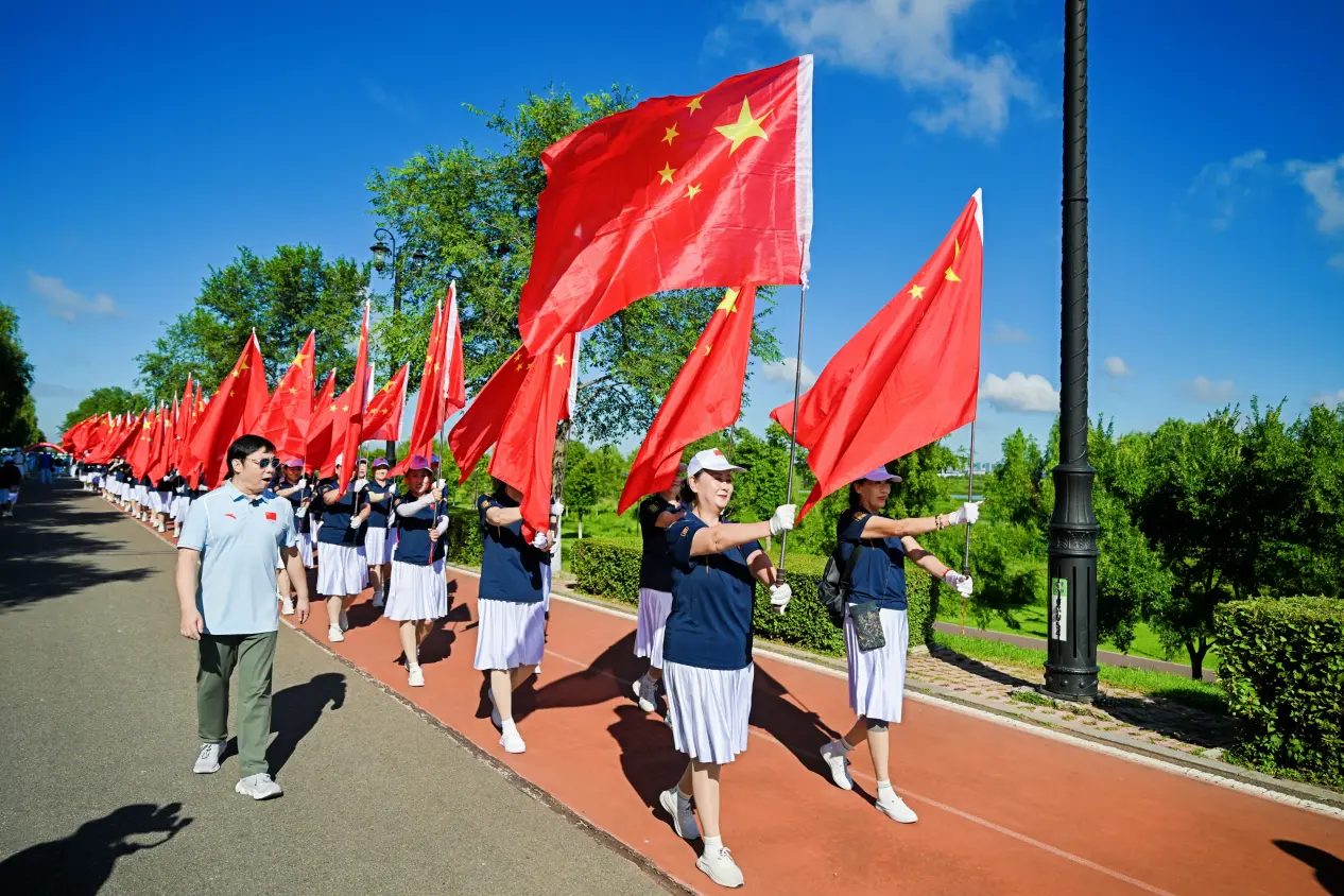舞步和矫健, 依托强大的 舞步和矫健, 依托强大的
