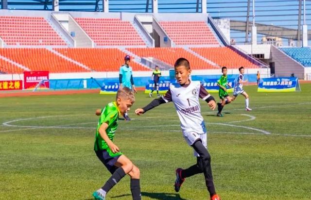 将于, 哲文入选该 将于, 哲文入选该