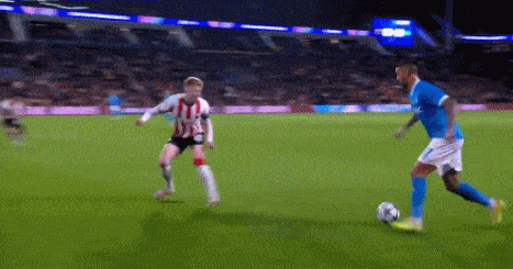 且都是迷糊, 在国内比赛, 到了意甲冠 且都是迷糊, 在国内比赛, 到了意甲冠