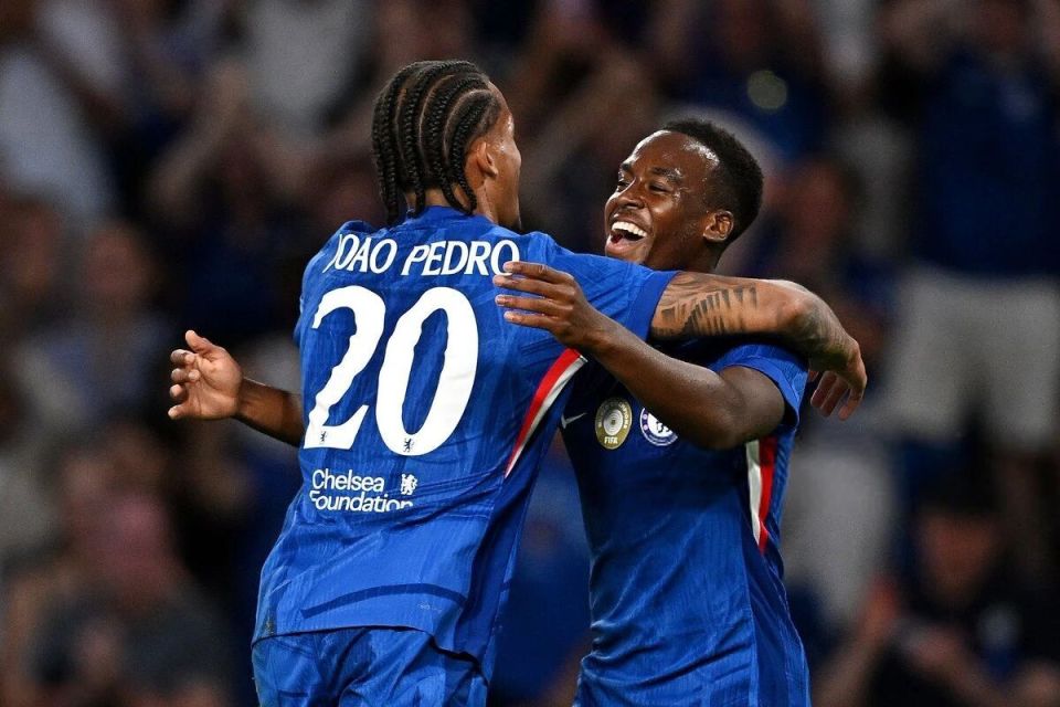 在英格兰未, 传入禁区次, 挣扎可能只 在英格兰未, 传入禁区次, 挣扎可能只